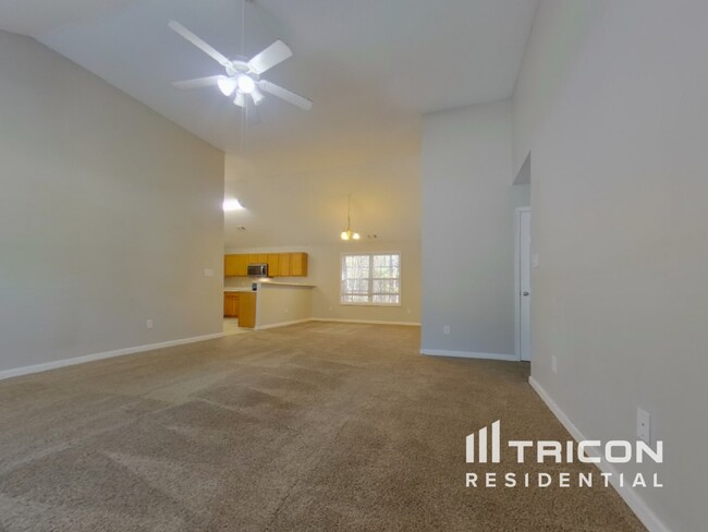 Foto del edificio - 4878 Brookwood Pl