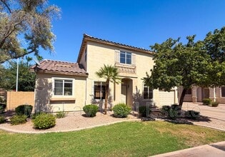 Building Photo - 625 E Colt Ct