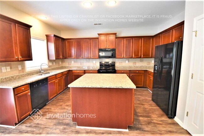 Foto del edificio - 2427 Godsey Wood Dr