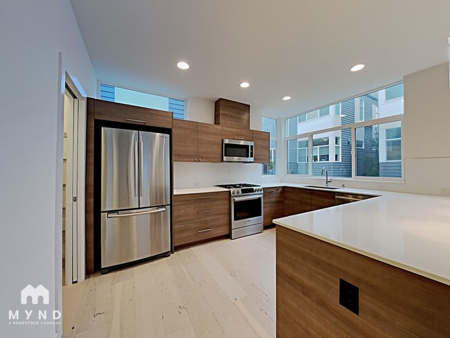 Foto del edificio - 130 21st Ave E
