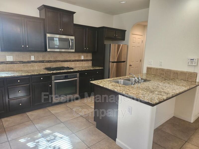 7036 Harmony Dr, Fresno, CA 93711 House Rental in Fresno, CA