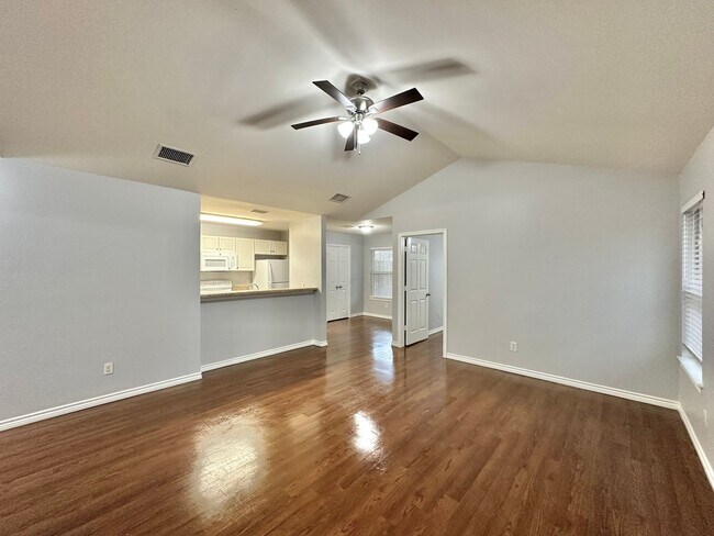 Building Photo - Coming Soon: 3 Bedroom 2 Bath Duplex at Ma...