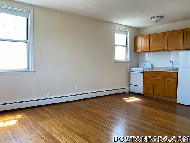 Foto del edificio - 160 N Beacon St