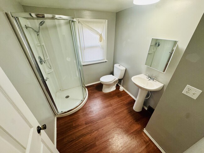 Foto del edificio - 301 S Spring St