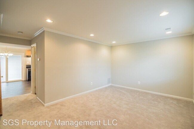 Building Photo - 3 br, 1.5 bath House - 8402 Fuerte Ct #143