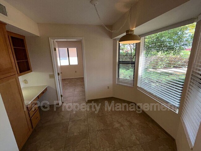 Foto del edificio - 18407 N 137th Dr