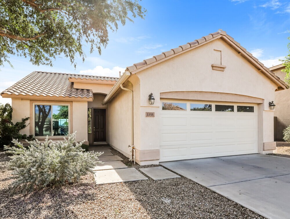 Foto principal - 3355 E Hampton Ln