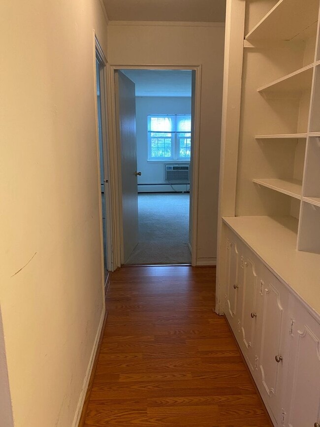 Interior Photo - Merioneth Apartments