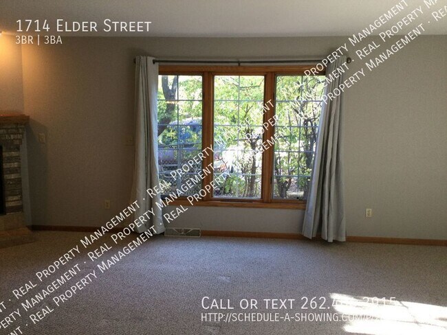 Building Photo - Beautiful 3 bedroom / 2.5 Bath Townhouse