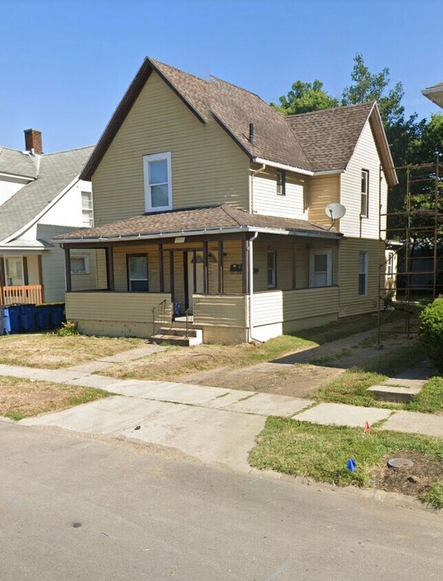 Primary Photo - 542 W. 4th St.