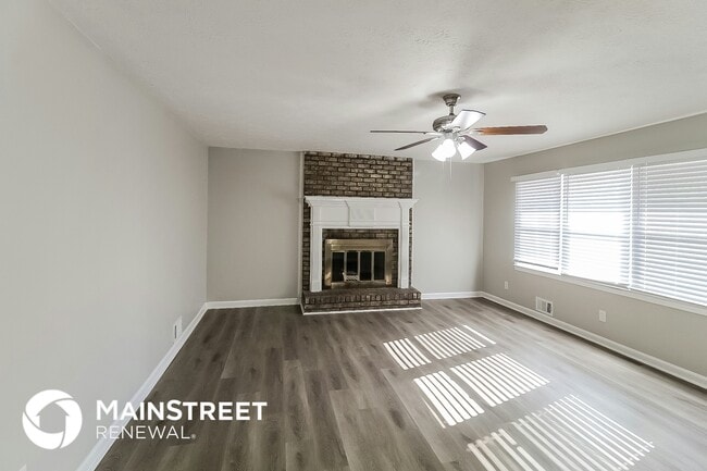 Building Photo - 4481 Buckingham Cir