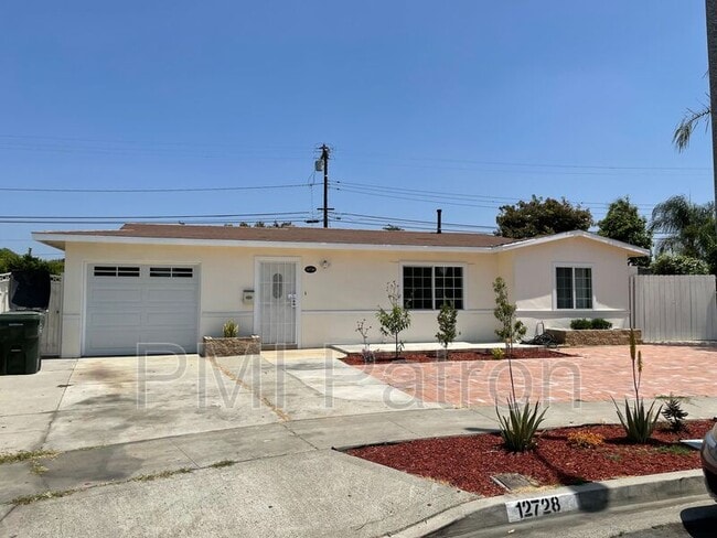 Building Photo - 12728 Cynthia Ave