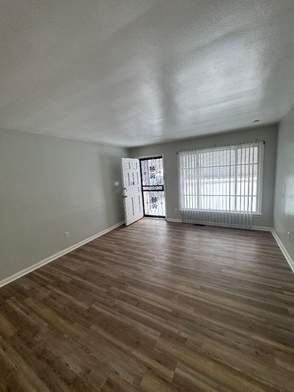 Building Photo - 3830 E 189th St