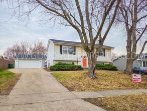 Building Photo - 2405 3rd St SW