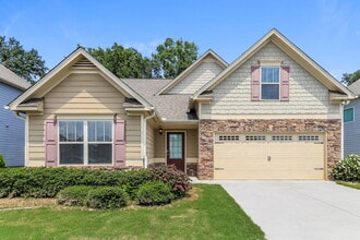 Building Photo - 35 Mercer Ln