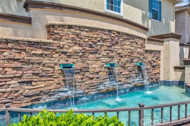 Building Photo - 38 Melrose Dr