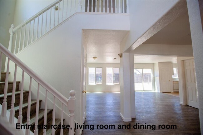 Building Photo - 596 St Montelena Dr