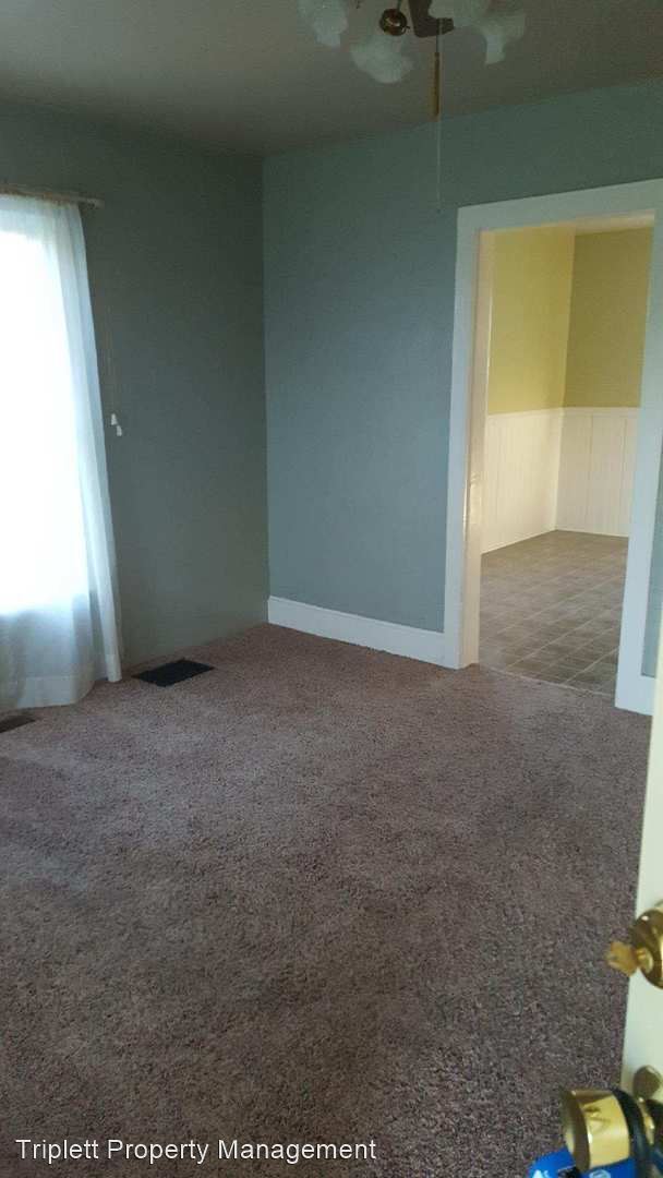 Foto del edificio - 2 br, 1 bath House - 414 West Division Street