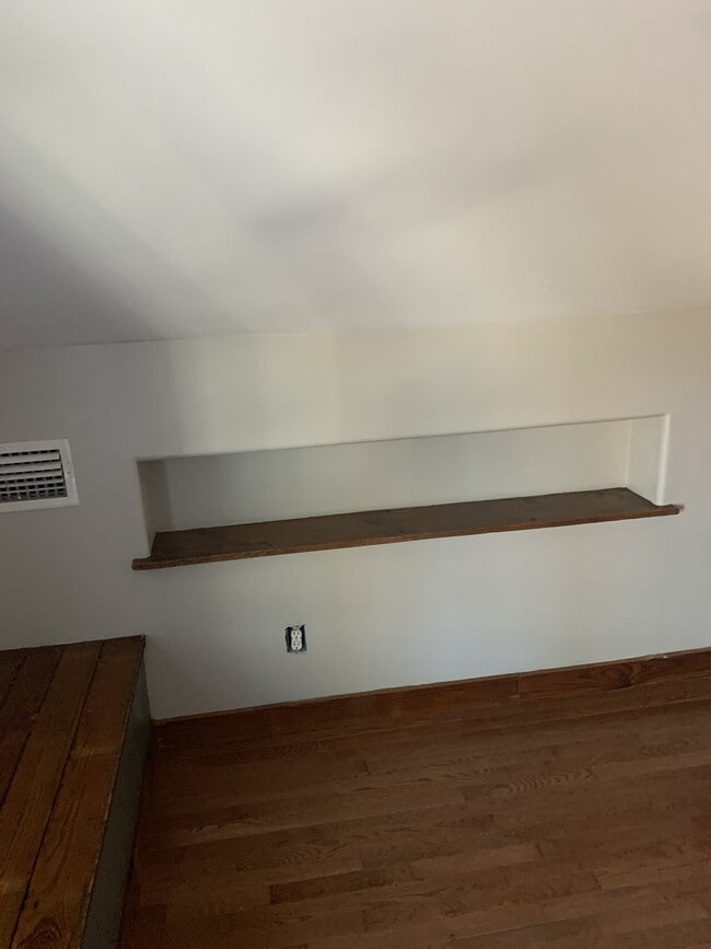 Foto del edificio - 801 E 35th Street