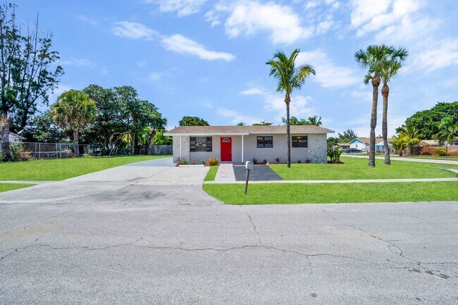 Foto del edificio - 3 br, 1 bath House - 700 W 36 St