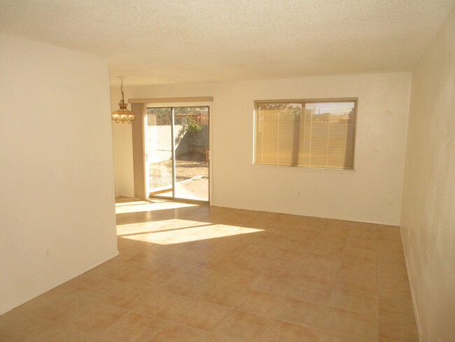 Foto del edificio - 7508 Palm Ln SW