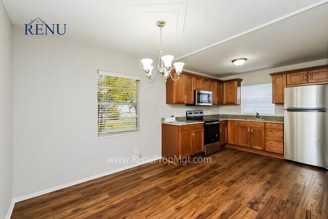 Building Photo - Available Now! $0 APPLICATION FEE!!!