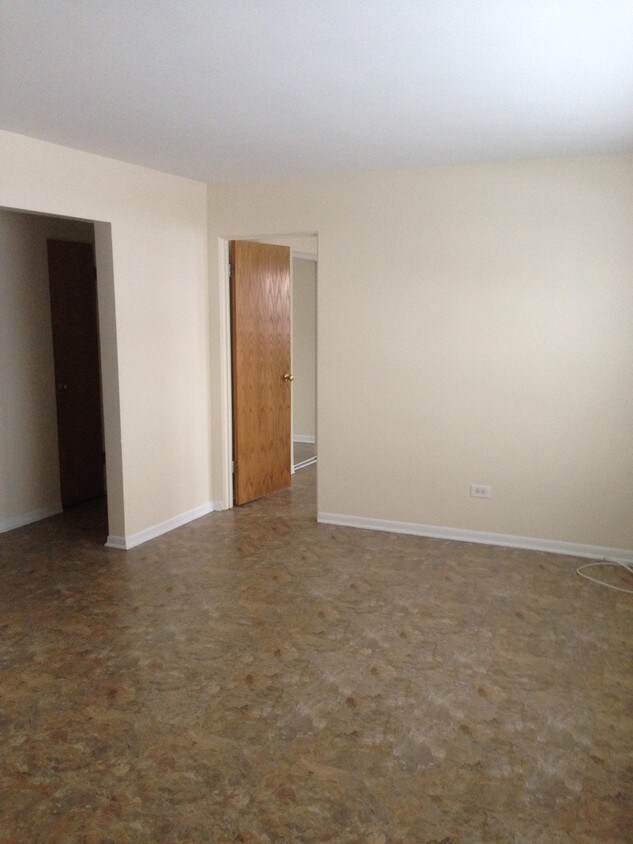 Building Photo - 1246 S 57th Ave