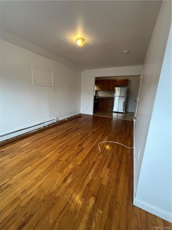 Foto del edificio - 939 E 218th St