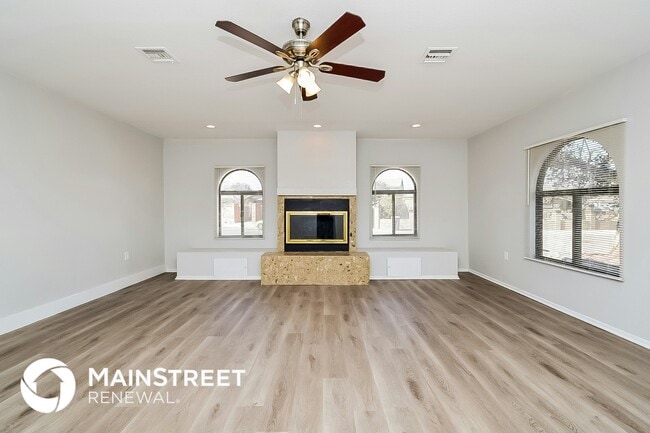 Building Photo - 1659 Oakhaven Pl