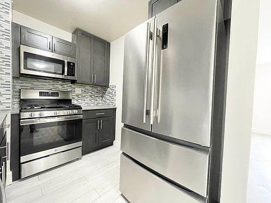 Foto del edificio - 2 bedroom in Bronx NY 10463