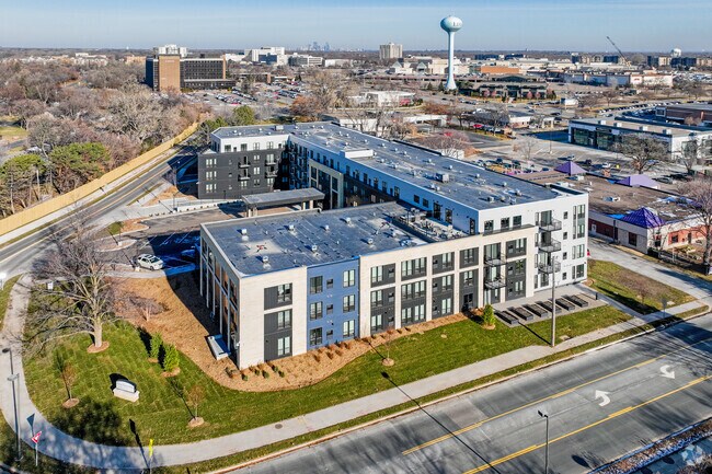 Aéreo - Forty Forty Flats