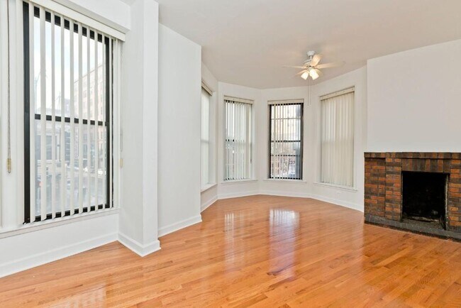 Foto del edificio - 1 bedroom in Chicago IL 60661