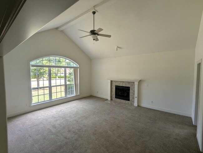 Building Photo - 702 Tunbridge Dr