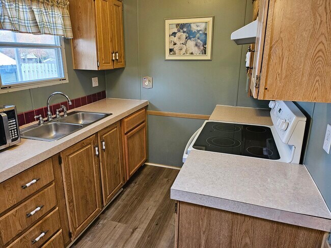 Foto del edificio - 279 Tricycle Hill Ln