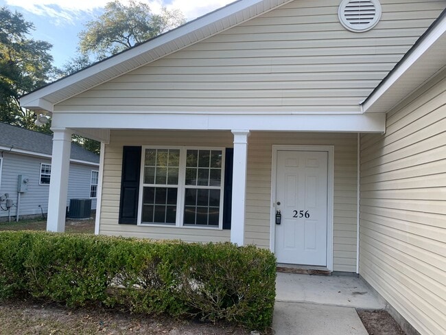 Photo - 3 Bedroom 2 Bath House on Victory Gardens Available Now