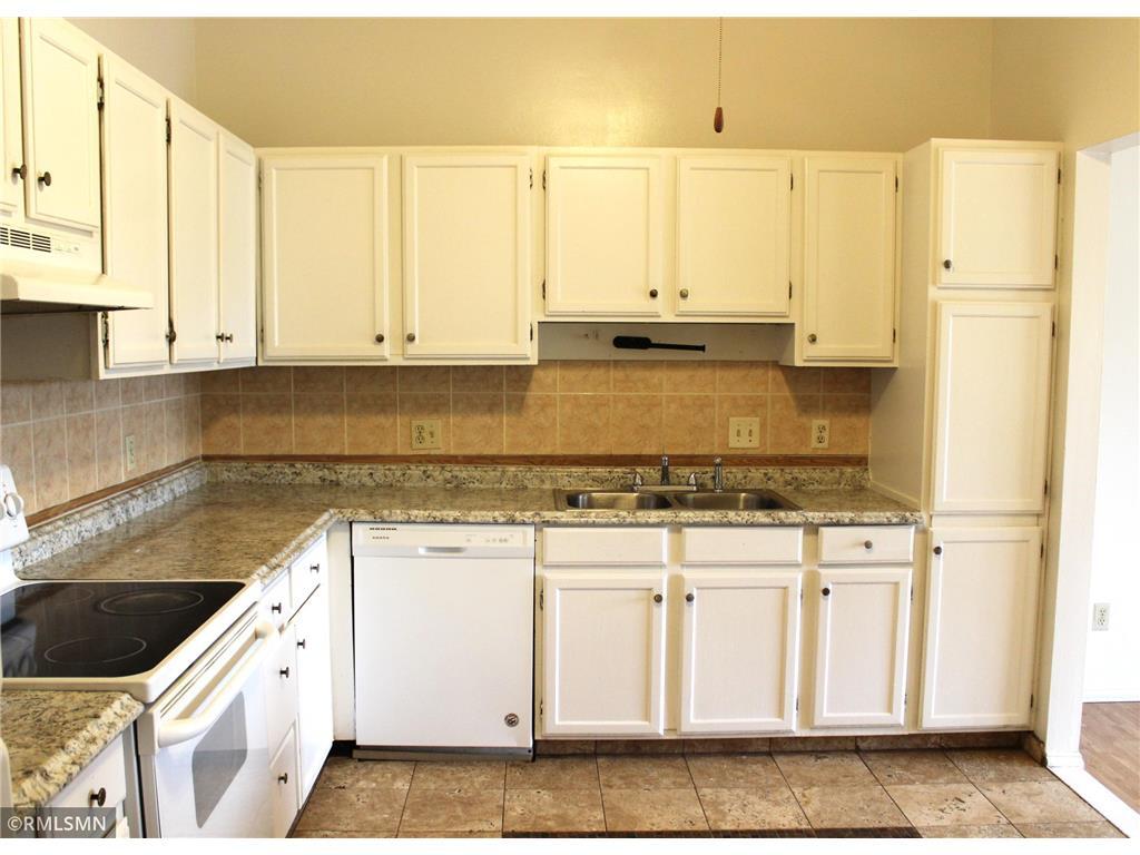 Primary Photo - 6225-6229 Boone Ave N