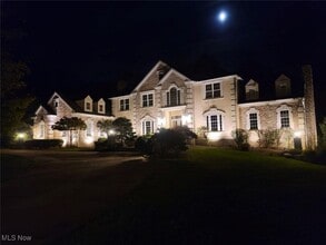 4466 Forest Brooke Ct N