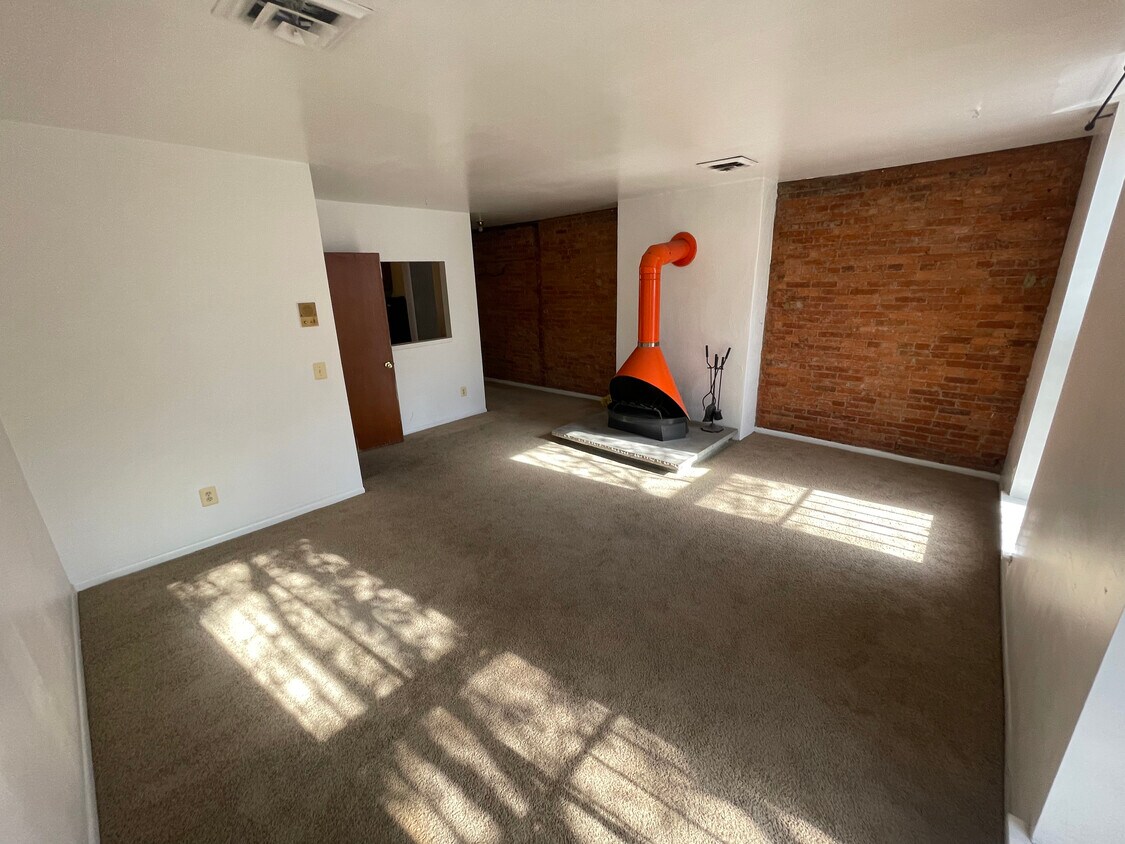 Foto principal - 1629 South St