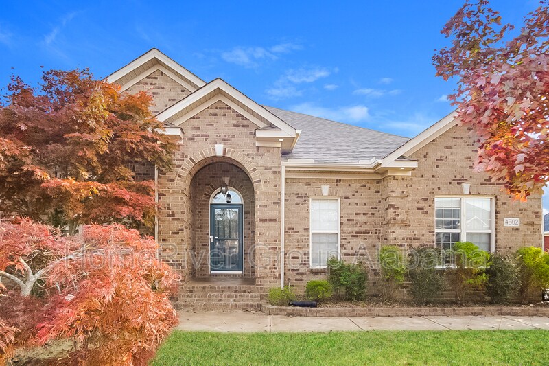 Primary Photo - 4502 Stone Park Cir SE