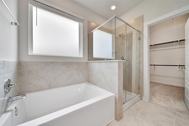 Building Photo - 12107 Willow Holw Ln