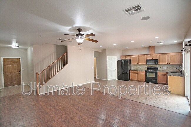 Foto del edificio - 8856 W Aster Dr