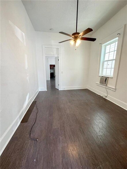 Foto del edificio - 1927 Foucher St