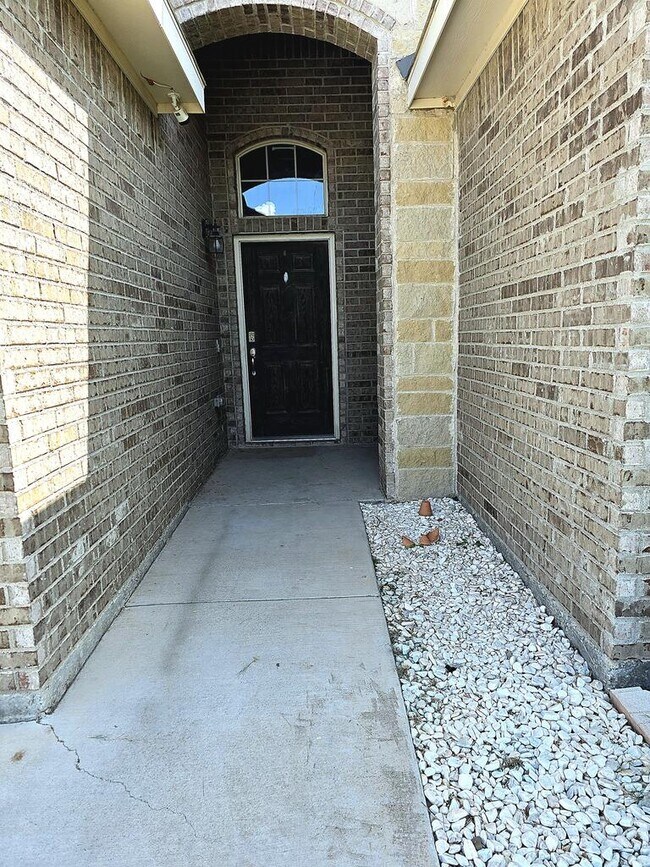 Foto del edificio - 7310 Fossell Ranch Rd