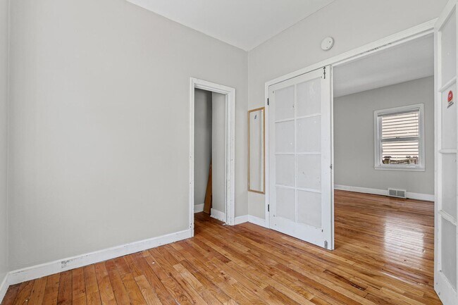 Foto del edificio - 3 bed/1 bath Northside Home