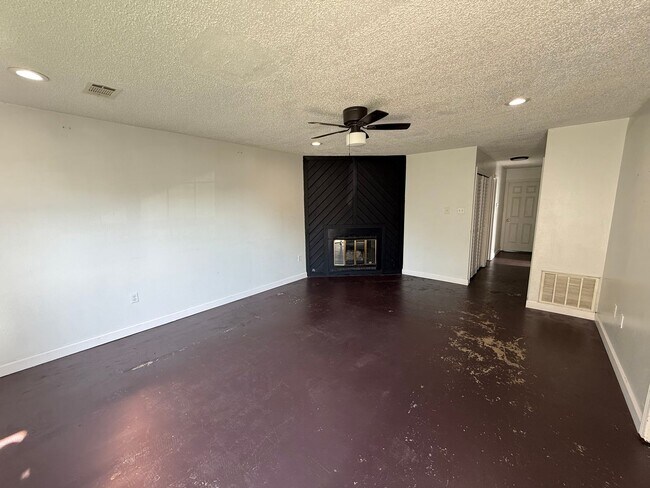 Foto del edificio - 1618 W Matthews Ave