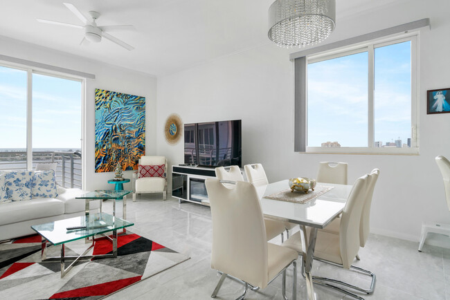 Foto del edificio - 1551 N Flagler Dr
