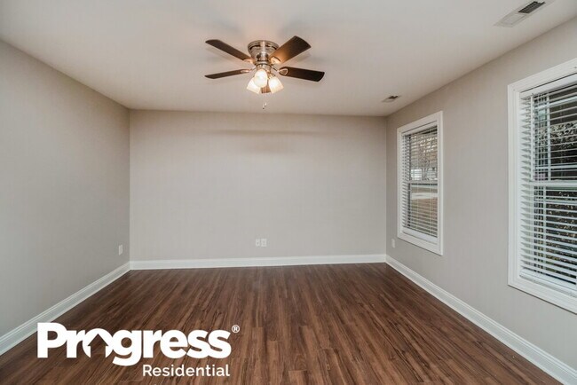 Foto del edificio - 918 Oakwood Ave