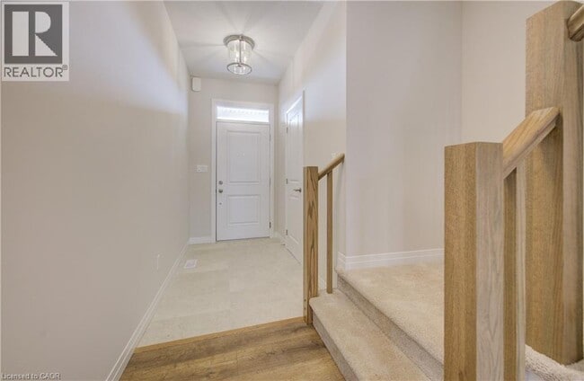 Building Photo - 109 Rivergreen Cres