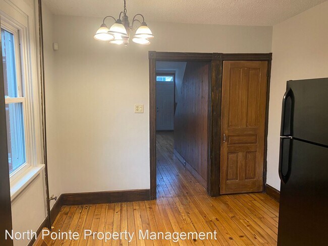 Building Photo - 3 br, 1 bath House - 722 Fulton St.