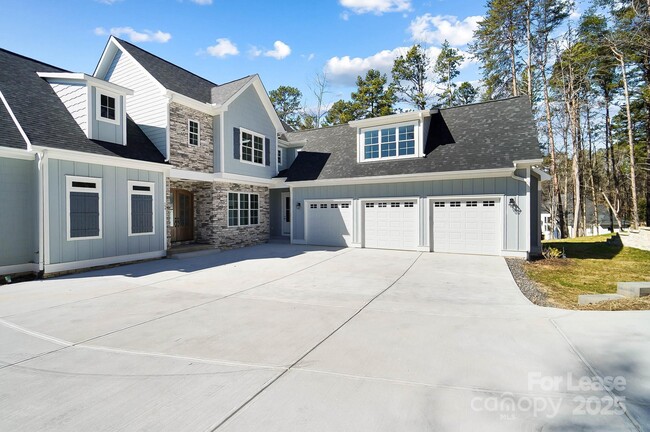 Building Photo - 154 Fox Hunt Dr